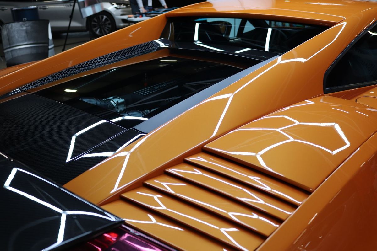 Mobile auto detailing professional cleaning a vehicle in Rita Ranch Arizona